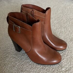 Liz Claiborne brown ankle boots